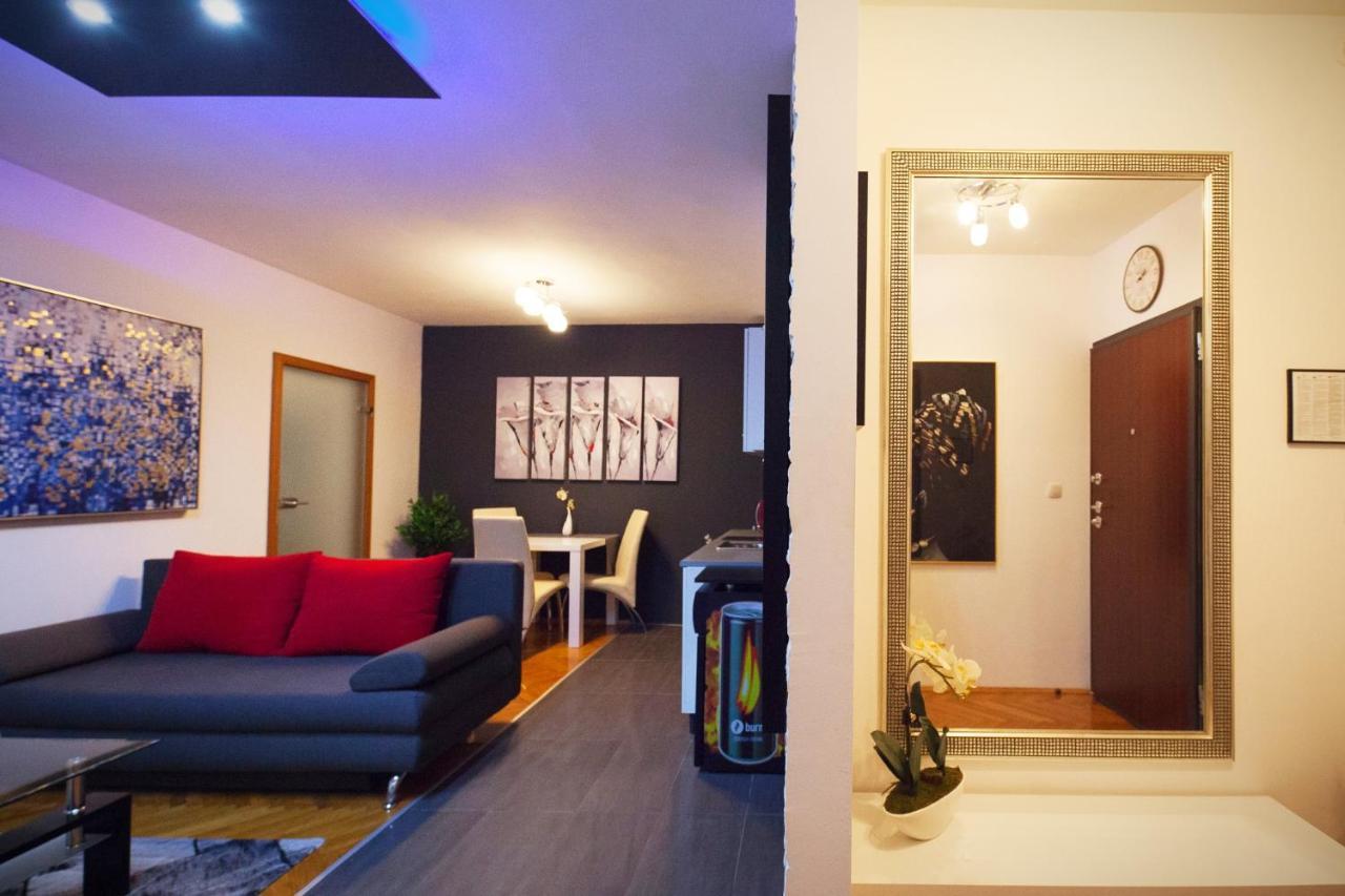 Apartman Aurelius - Private Parking 奥西耶克 外观 照片