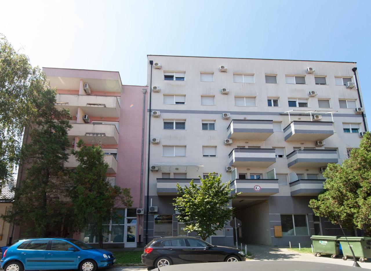Apartman Aurelius - Private Parking 奥西耶克 外观 照片